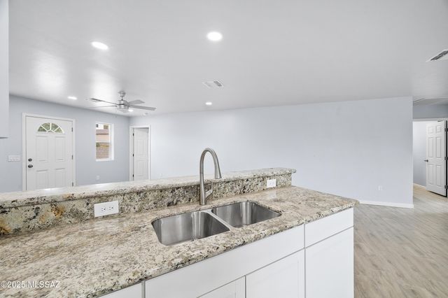 124 S Richmond Drive, Vail, AZ 85641