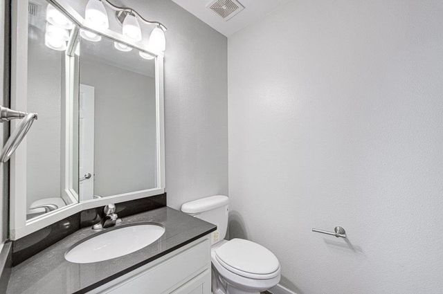 1302 Crete LN, Pflugerville, TX 78660