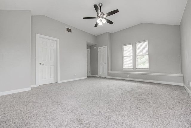 1302 Crete LN, Pflugerville, TX 78660