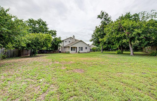 1302 Crete LN, Pflugerville, TX 78660