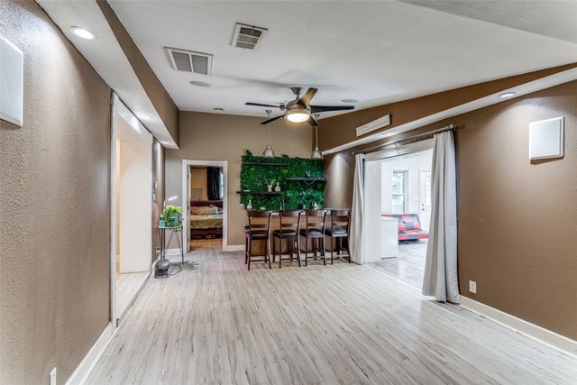5924 Maceo Lane, Fort Worth, TX 76112