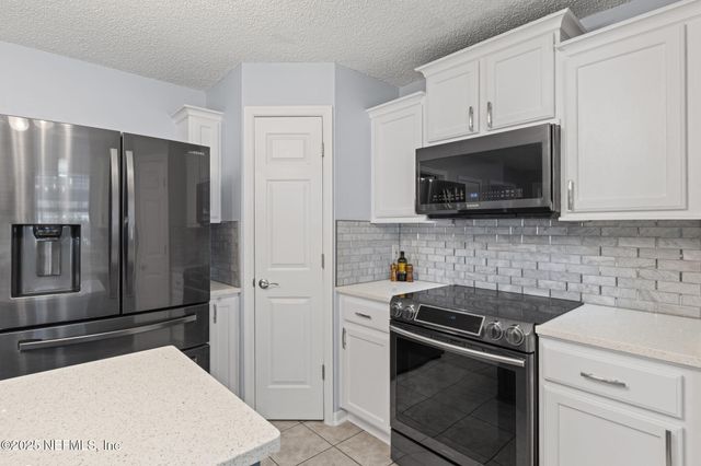 3419 VOLLEY Court, Jacksonville, FL 32277