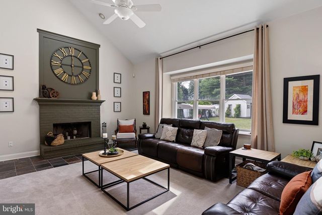 737 MEADOWBANK RD, Kennett Square, PA 19348