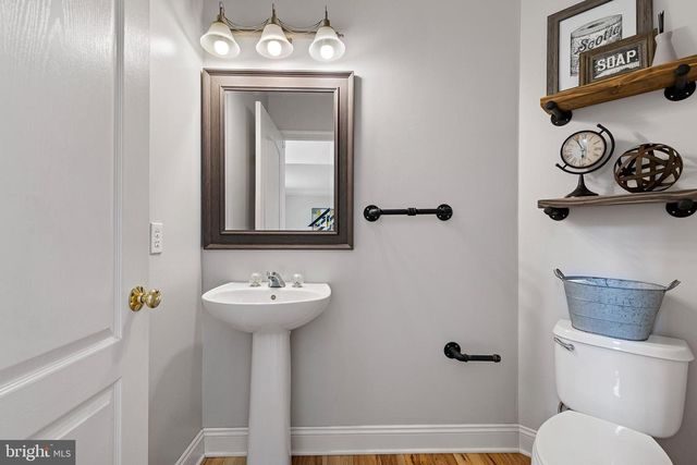 737 MEADOWBANK RD, Kennett Square, PA 19348