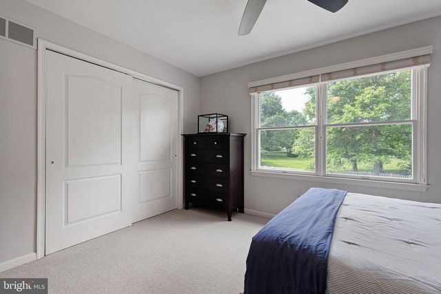 737 MEADOWBANK RD, Kennett Square, PA 19348