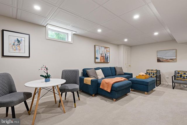 737 MEADOWBANK RD, Kennett Square, PA 19348