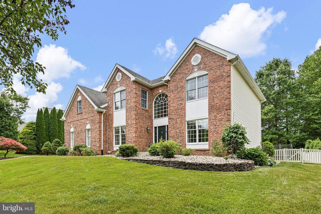 737 MEADOWBANK RD, Kennett Square, PA 19348