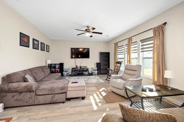 950 Belhurst Street, Sumter, SC 29154