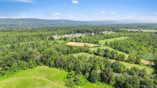 80 Pine Grove Road, Middletown, NY 10940