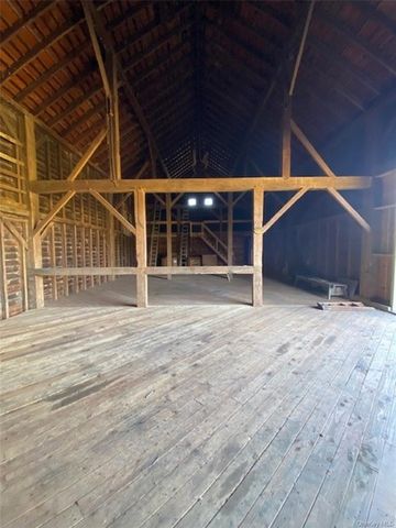 80 Pine Grove Road, Middletown, NY 10940