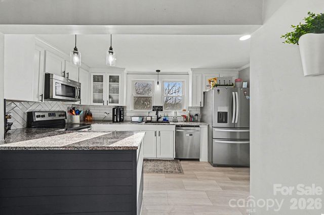 207 S East Avenue, Kannapolis, NC 28083