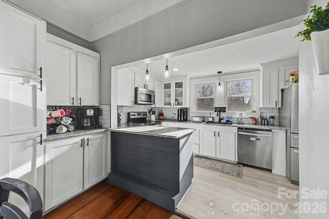 207 S East Avenue, Kannapolis, NC 28083