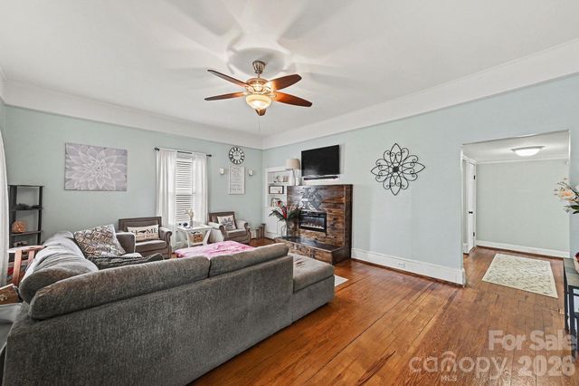 207 S East Avenue, Kannapolis, NC 28083