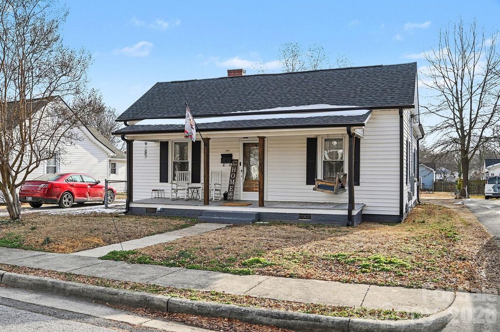 207 S East Avenue, Kannapolis, NC 28083