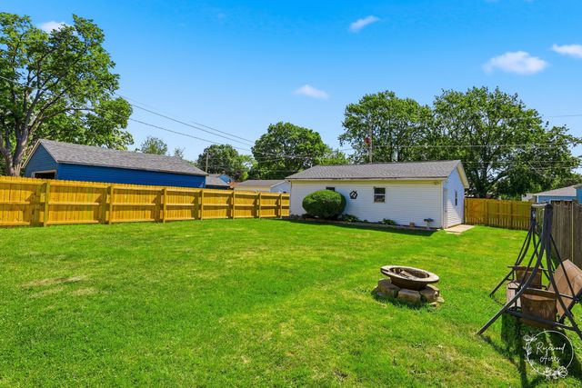 372 N Blaine Avenue, Bradley, IL 60915