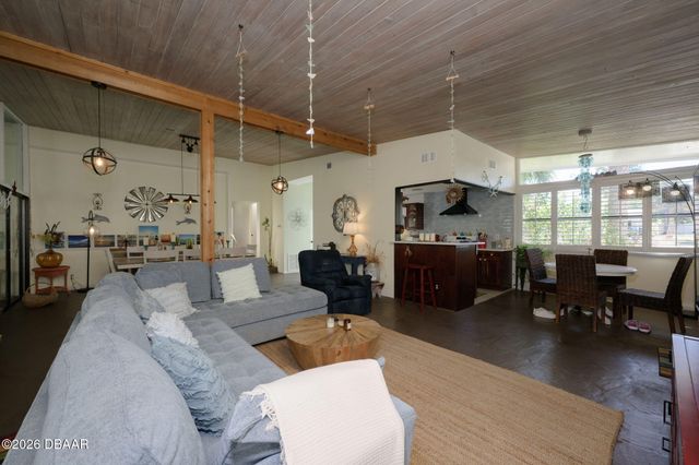 833 Cordova Avenue, Ormond Beach, FL 32174