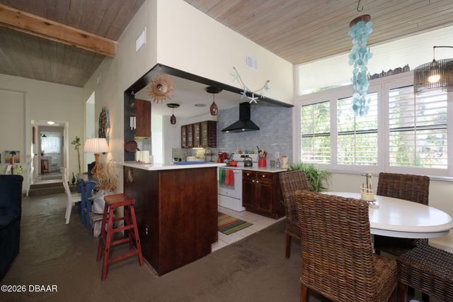 833 Cordova Avenue, Ormond Beach, FL 32174