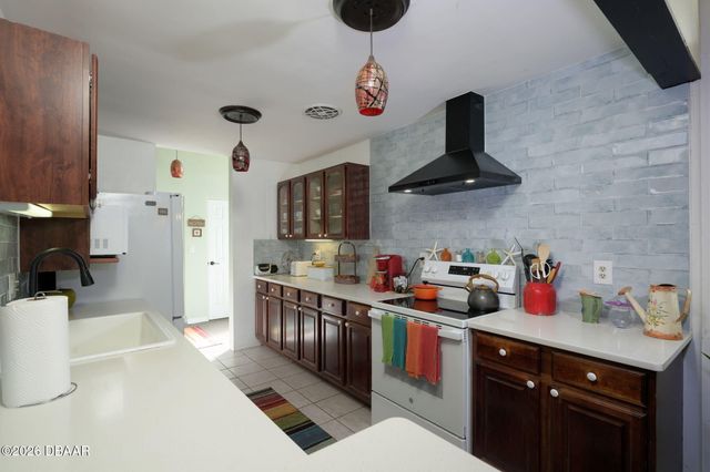 833 Cordova Avenue, Ormond Beach, FL 32174