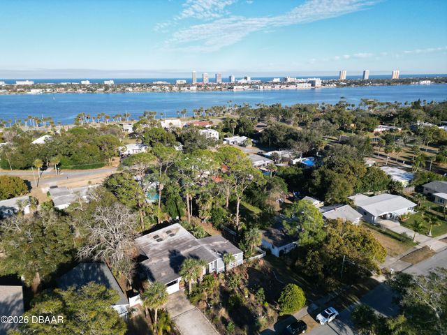 833 Cordova Avenue, Ormond Beach, FL 32174