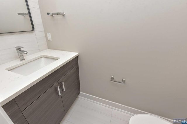 234-238 Rivervale Road 101-B, River Vale, NJ 07675