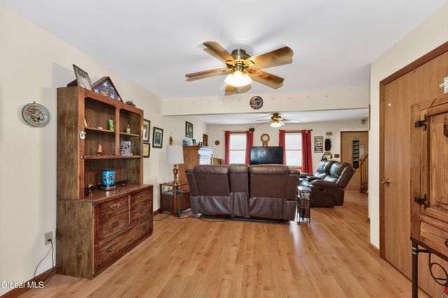 1467 Bame Road, Schodack, NY 12033