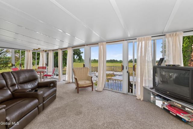 1467 Bame Road, Schodack, NY 12033