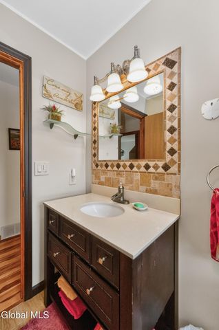 1467 Bame Road, Schodack, NY 12033