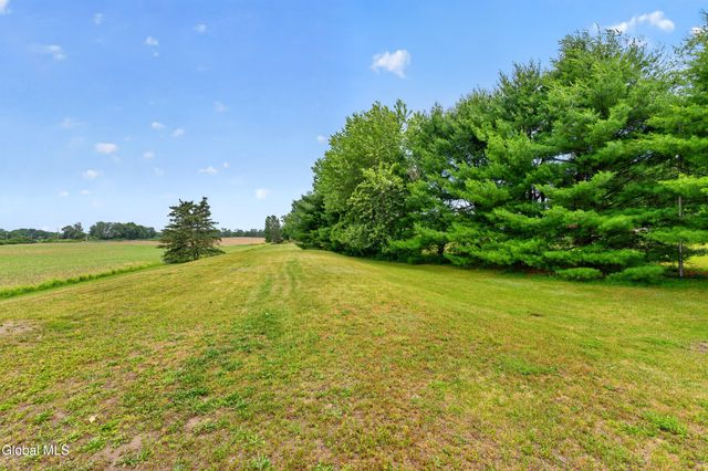1467 Bame Road, Schodack, NY 12033