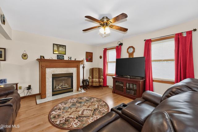 1467 Bame Road, Schodack, NY 12033
