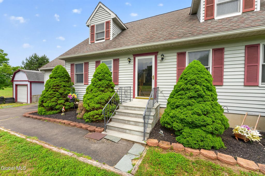 1467 Bame Road, Schodack, NY 12033