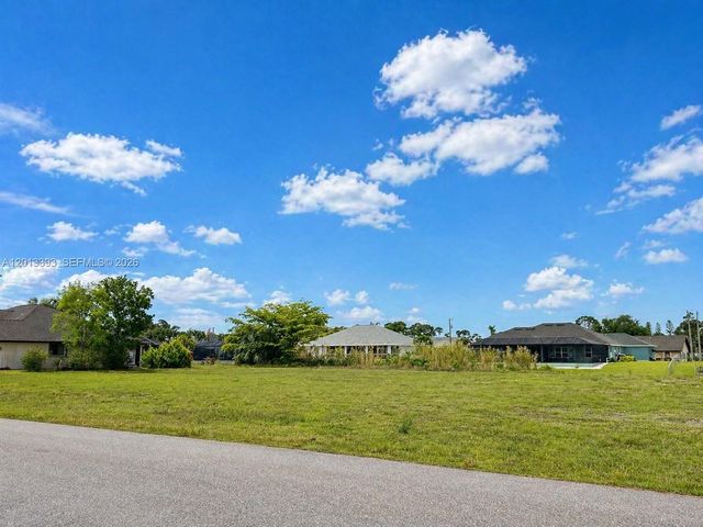1014 SW 18th Street, Cape Coral, FL 33991