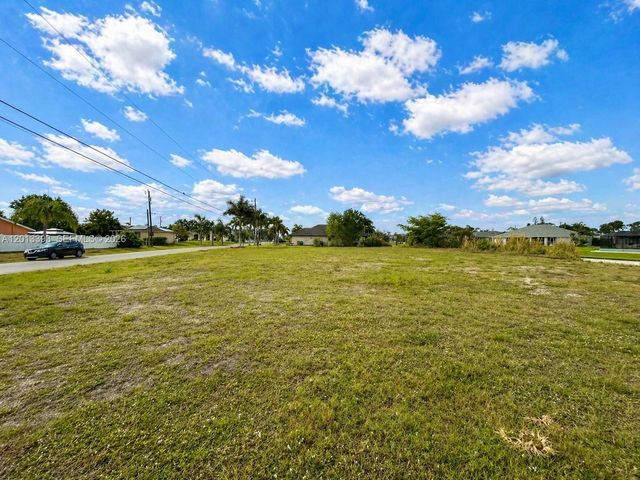 1014 SW 18th Street, Cape Coral, FL 33991