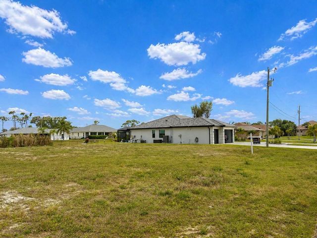 1014 SW 18th Street, Cape Coral, FL 33991