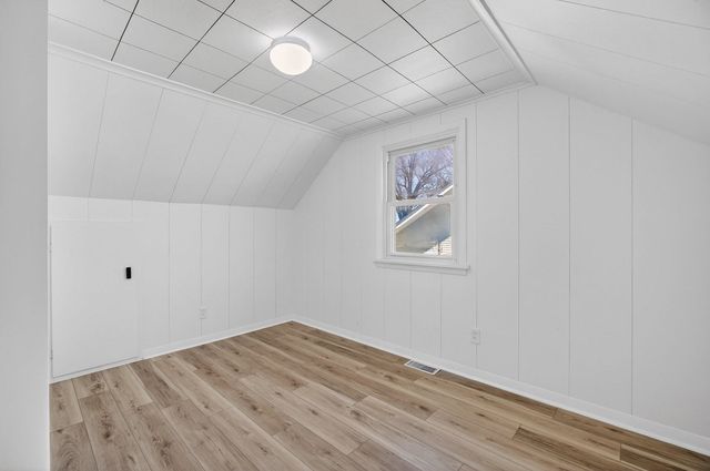 317 W Le Claire Road, Eldridge, IA 52748