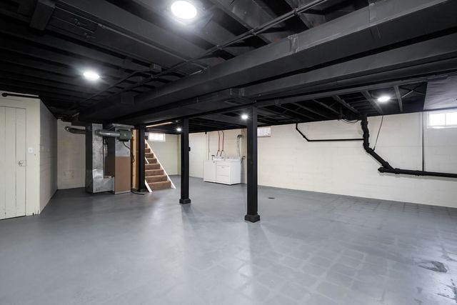 317 W Le Claire Road, Eldridge, IA 52748