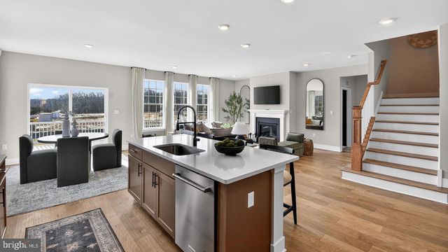 18 DEANES AVE, Voorhees, NJ 08043