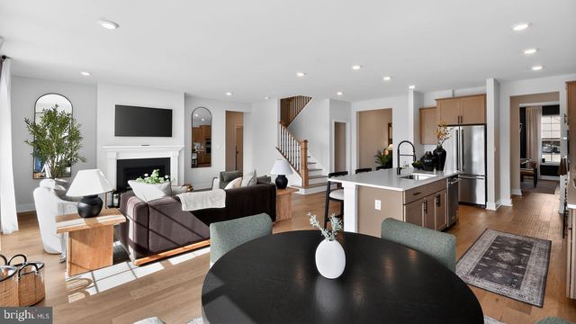 18 DEANES AVE, Voorhees, NJ 08043