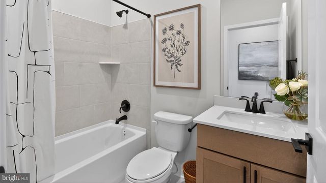 18 DEANES AVE, Voorhees, NJ 08043