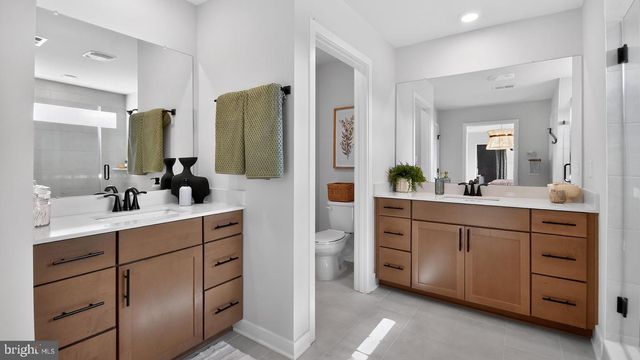 18 DEANES AVE, Voorhees, NJ 08043