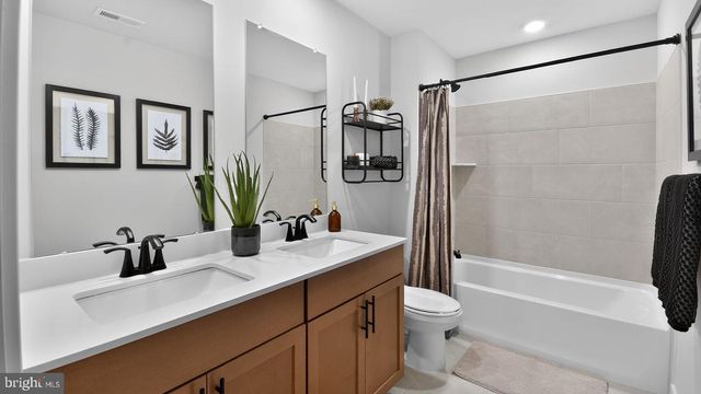 18 DEANES AVE, Voorhees, NJ 08043