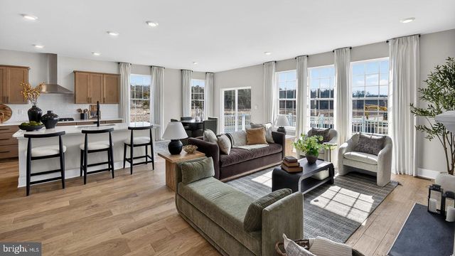 18 DEANES AVE, Voorhees, NJ 08043