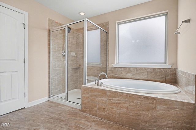 864 Bay Bouquet Lane, Apex, NC 27523