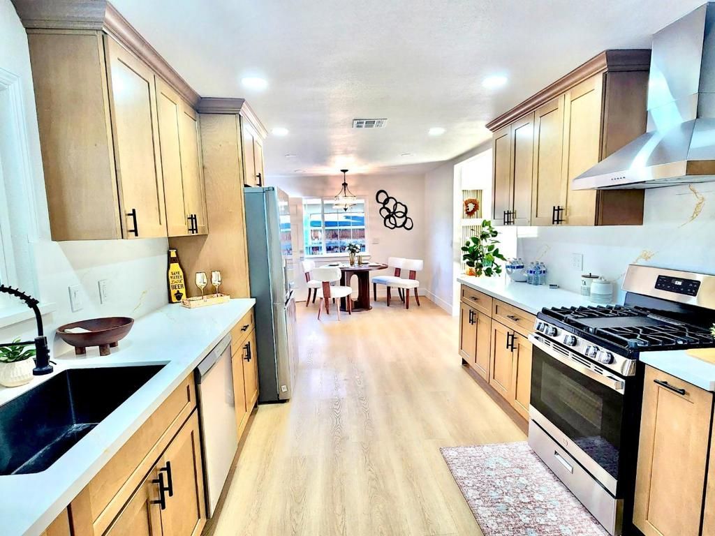 Image 20 of property listing at 321 Mccovey Lane, San Jose, CA 95127