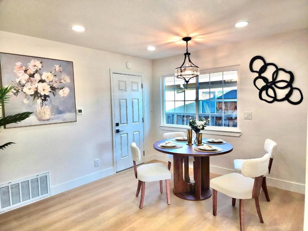 Image 24 of property listing at 321 Mccovey Lane, San Jose, CA 95127