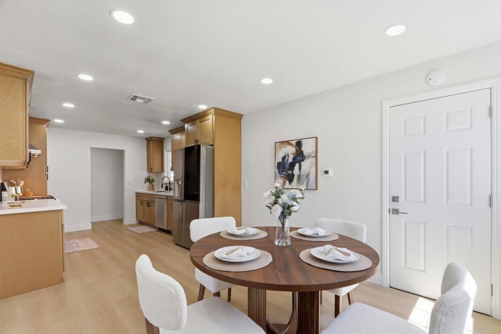 Image 25 of property listing at 321 Mccovey Lane, San Jose, CA 95127