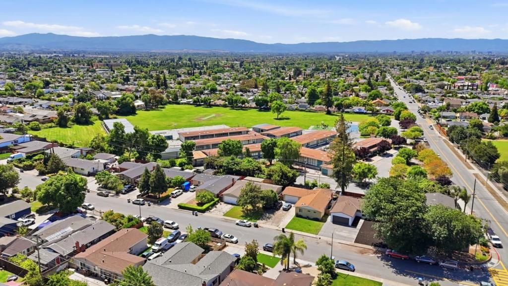 Image 54 of property listing at 321 Mccovey Lane, San Jose, CA 95127
