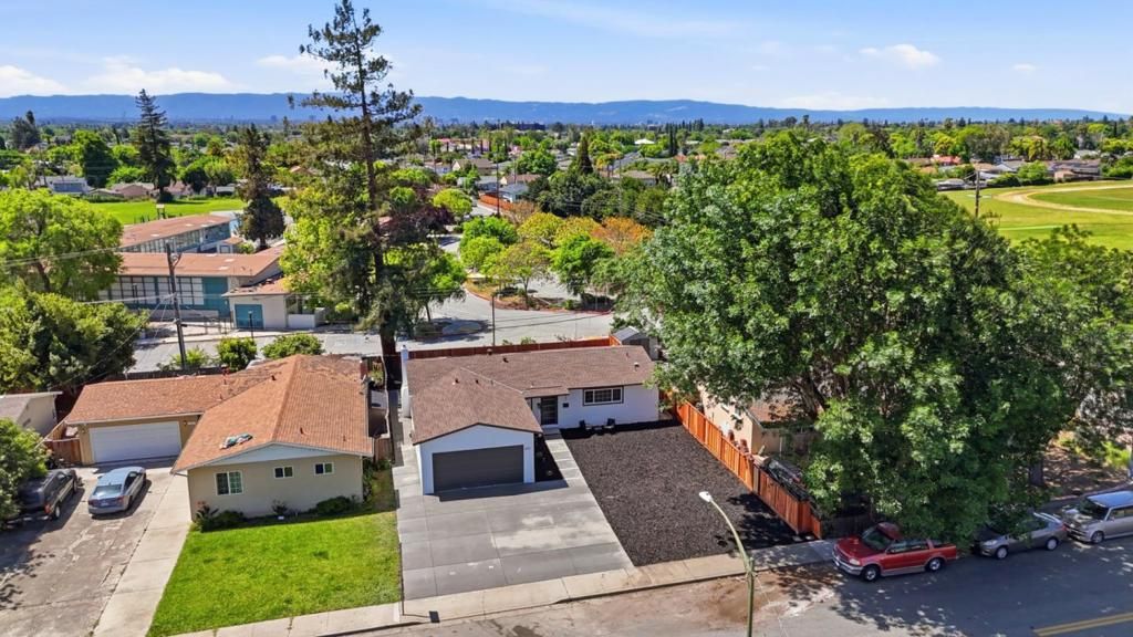 Image 56 of property listing at 321 Mccovey Lane, San Jose, CA 95127