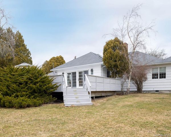 69 Oneck Road, Westhampton Beach, NY 11978
