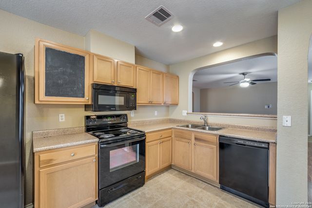 10735 TERRACE GLN, San Antonio, TX 78223