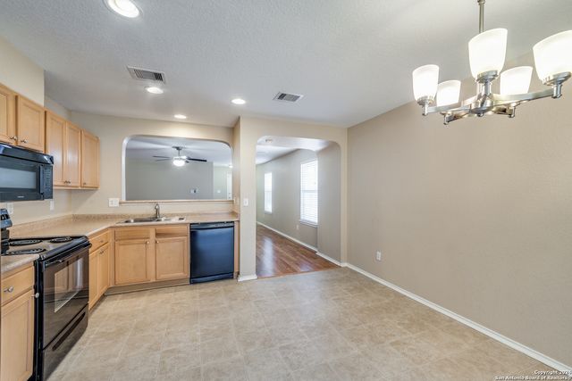 10735 TERRACE GLN, San Antonio, TX 78223